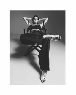 Aybüke Pusat feet photo thumbnail