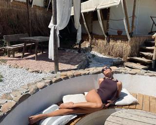 Aybüke Pusat feet photo thumbnail