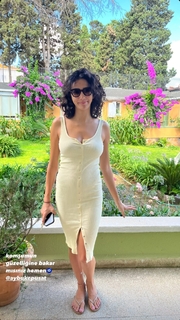 Aybüke Pusat feet photo thumbnail