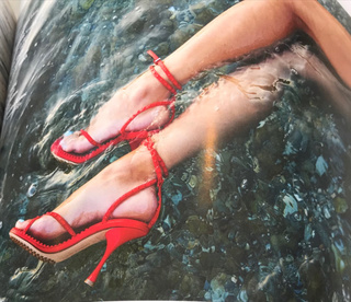 Aybüke Pusat feet photo thumbnail