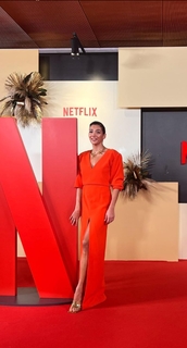 Aybüke Pusat feet photo thumbnail