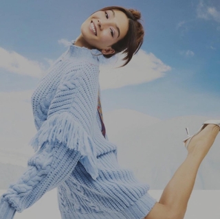 Aybüke Pusat feet photo thumbnail