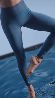 Aybüke Pusat feet photo thumbnail