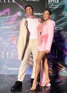 Aybüke Pusat feet photo thumbnail