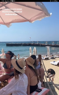 Aybüke Pusat feet photo thumbnail