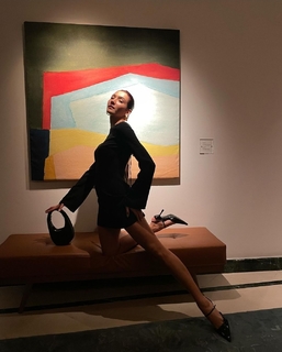 Aybüke Pusat feet photo thumbnail