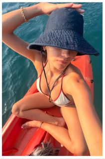 Aybüke Pusat feet photo 1