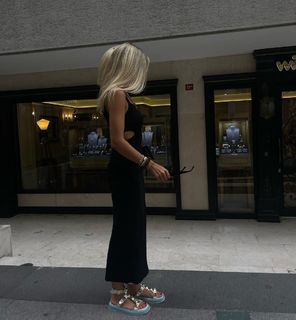 Aycan Yanaç feet photo 1