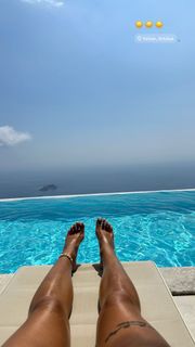 Aycan Yanaç feet photo 3