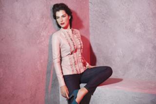 Ayelet Zurer feet photo thumbnail
