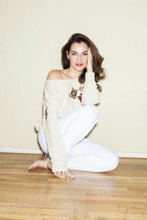 Ayelet Zurer feet photo thumbnail