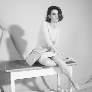Ayelet Zurer feet photo thumbnail