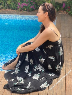Ayelet Zurer feet photo thumbnail