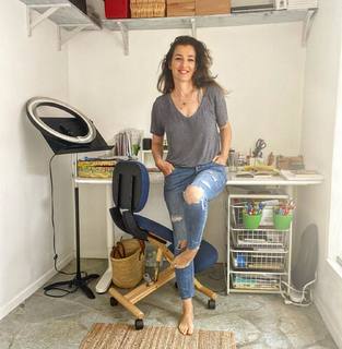 Ayelet Zurer feet photo thumbnail