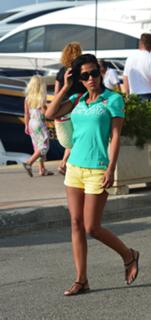 Ayem Nour feet photo thumbnail