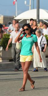 Ayem Nour feet photo thumbnail