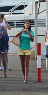 Ayem Nour feet photo thumbnail