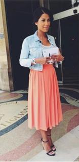 Ayem Nour feet photo thumbnail