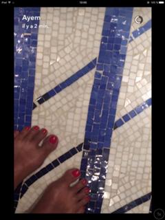Ayem Nour feet photo thumbnail