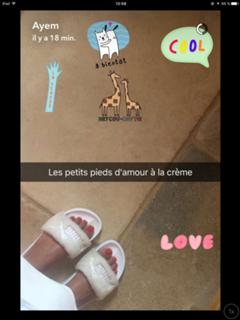 Ayem Nour feet photo thumbnail