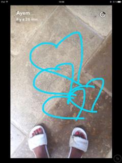 Ayem Nour feet photo thumbnail