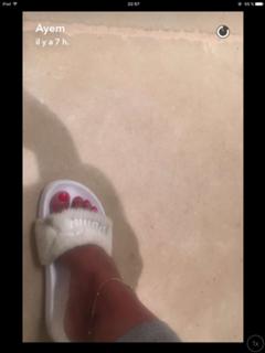 Ayem Nour feet photo thumbnail