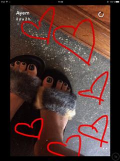 Ayem Nour feet photo thumbnail