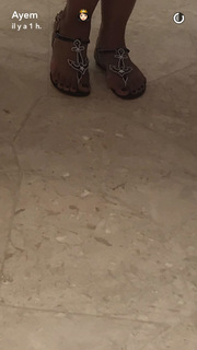 Ayem Nour feet photo thumbnail