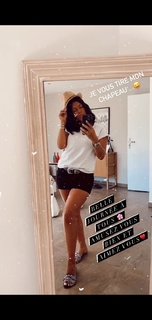 Ayem Nour feet photo thumbnail