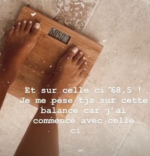 Ayem Nour feet photo thumbnail