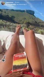 Ayem Nour feet photo thumbnail