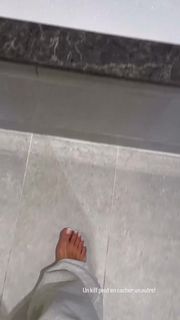 Ayem Nour feet photo 4