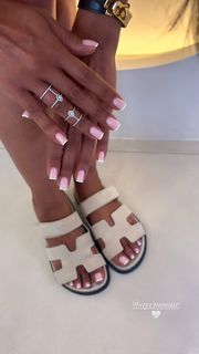 Ayem Nour feet photo 1