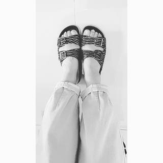 Ayesha Butt feet photo 12