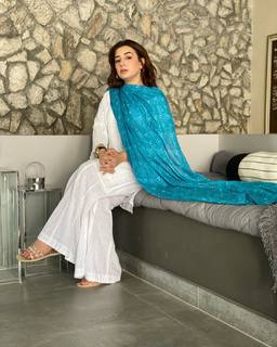Ayesha Butt feet photo 6