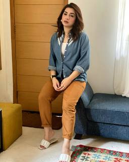 Ayesha Butt feet photo 18