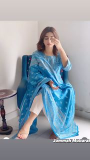 Ayesha Butt feet photo 17