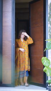 Ayesha Butt feet photo 14