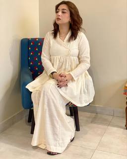 Ayesha Butt feet photo 18
