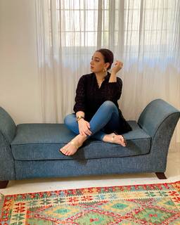 Ayesha Butt feet photo 4