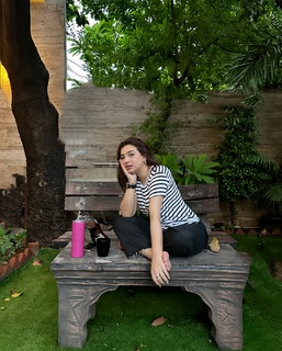 Ayesha Butt feet photo 15