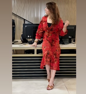 Ayesha Butt feet photo 4