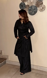 Ayesha Butt feet photo 17