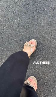 Ayesha Butt feet photo 14