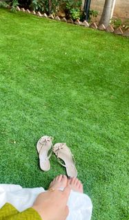 Ayesha Butt feet photo 10