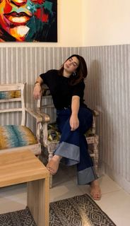 Ayesha Butt feet photo 7