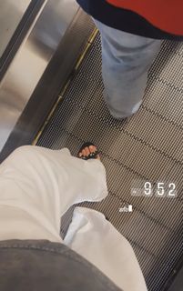 Ayesha Butt feet photo 3