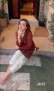 Ayesha Butt feet photo 17