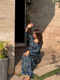 Ayesha Butt feet photo 4
