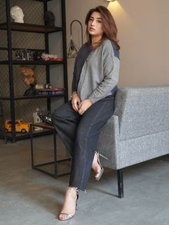Ayesha Butt feet photo 8